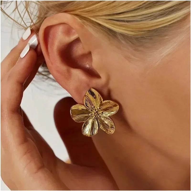 2PC Women'S Fashion Trendy Stainless Steel Flower Earrings Outdoor Travel Carnival Party Festival Dressing Gifts