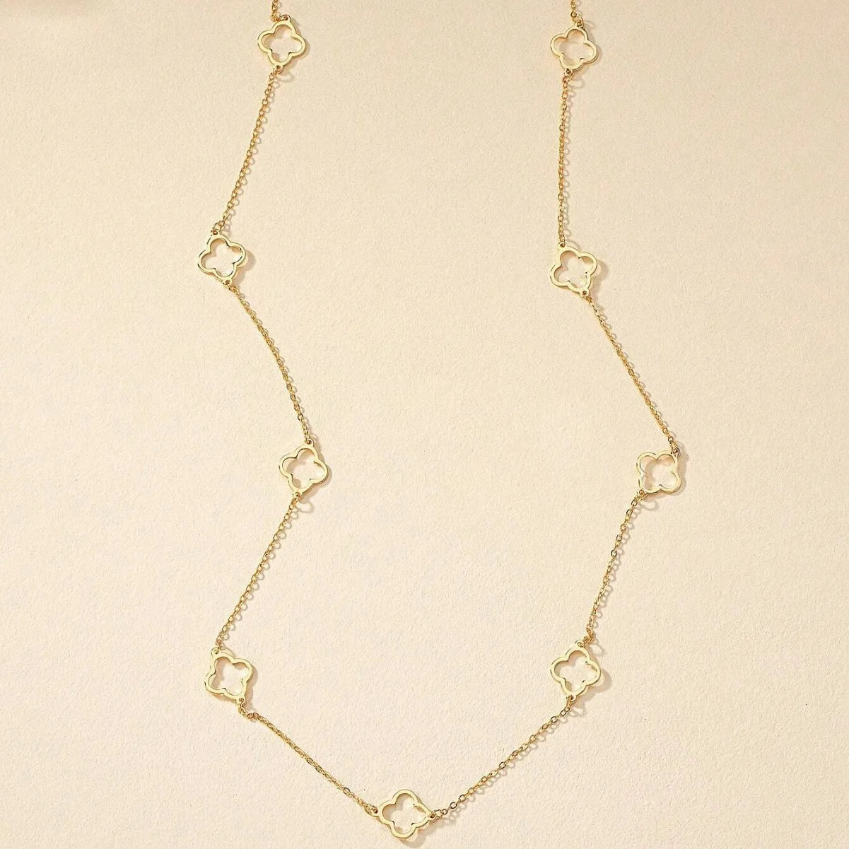 Long Hollow Four Leaf Clover Necklace Elegant Gold Lucky Grass Chain Women'S Jewelry Floral Alloy Fashion OL Style for Southe...