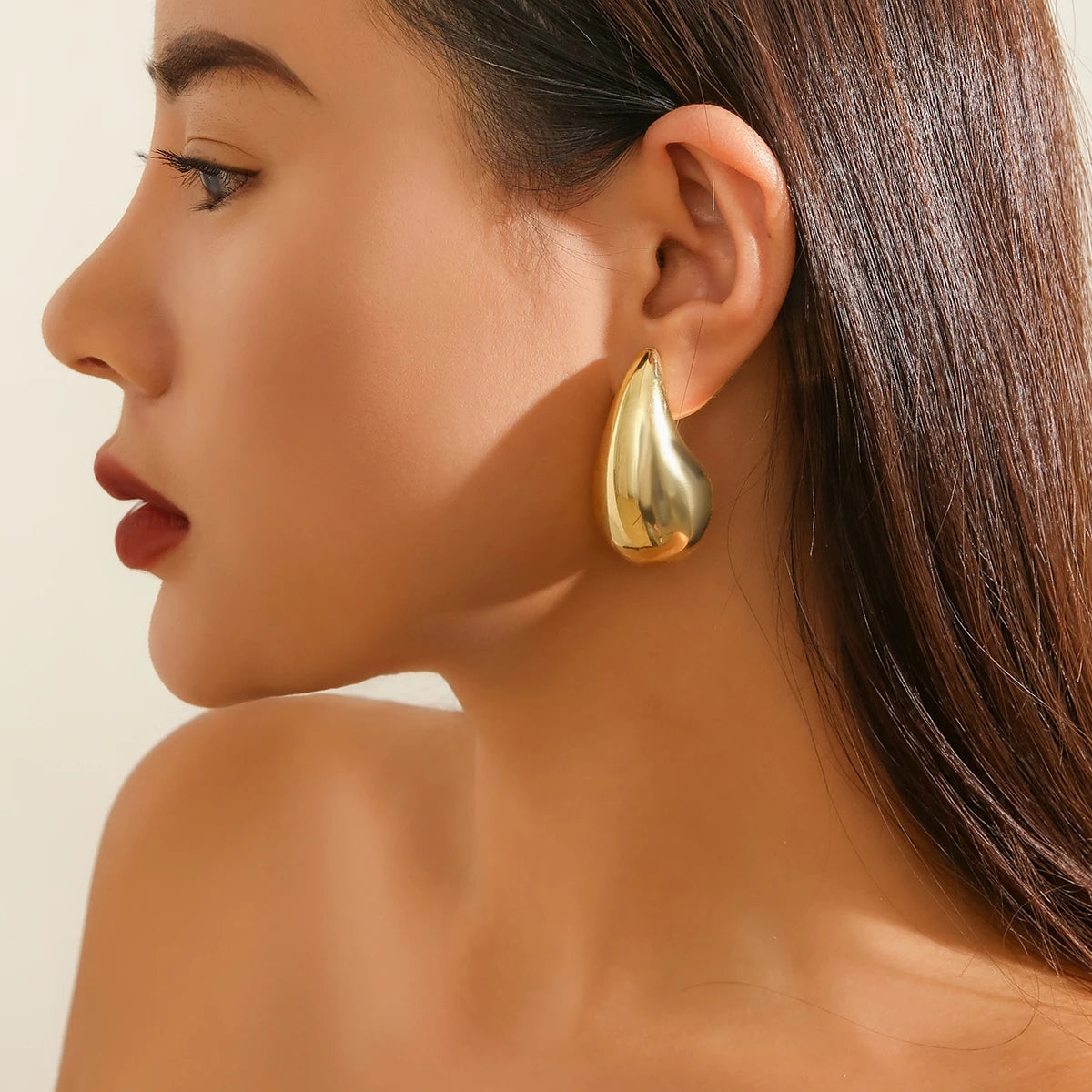 Exaggerated Large Water Drop Metal Earrings for Women Retro Gold Color Smooth Chunky Earrings Party Jewelry Gifts